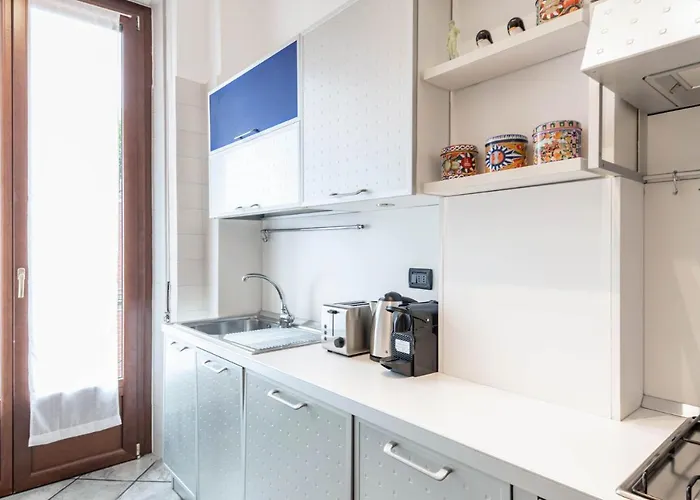 Easylife - - Sabotino 20 - Porta Romana Апартаменты *
